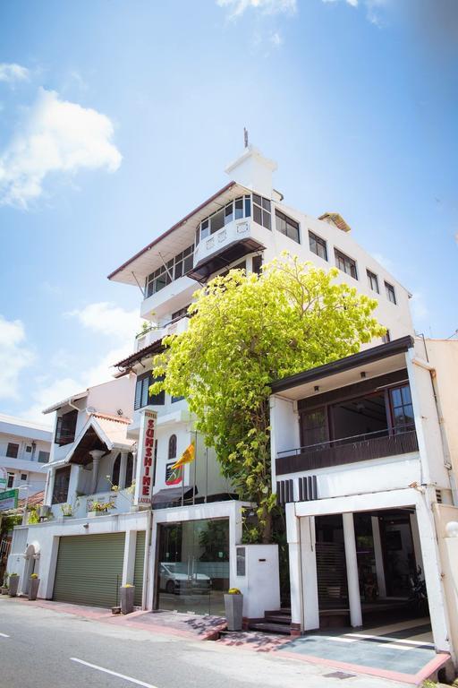 Hotel Sunshine コロンボ エクステリア 写真