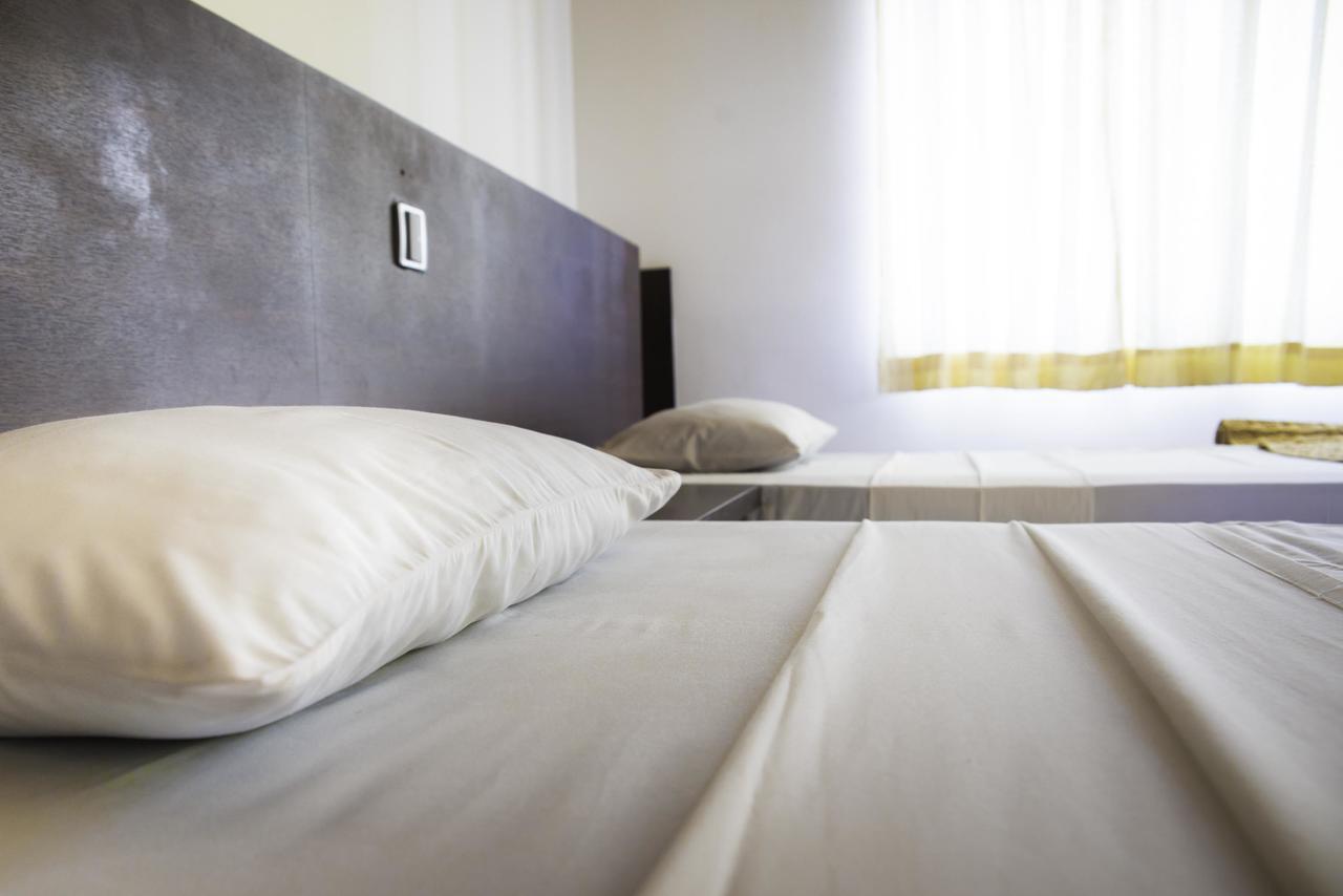 Hotel Sunshine コロンボ エクステリア 写真