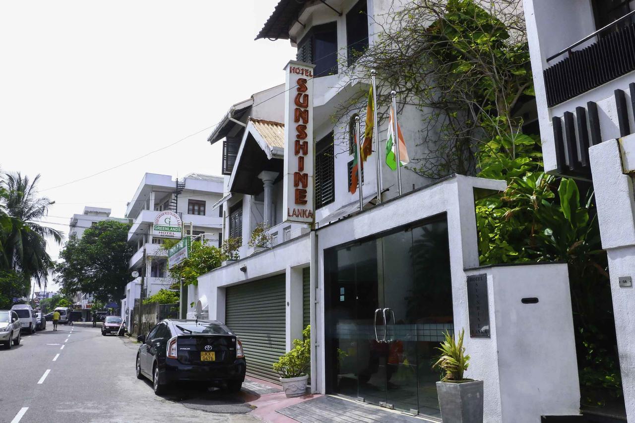 Hotel Sunshine コロンボ エクステリア 写真